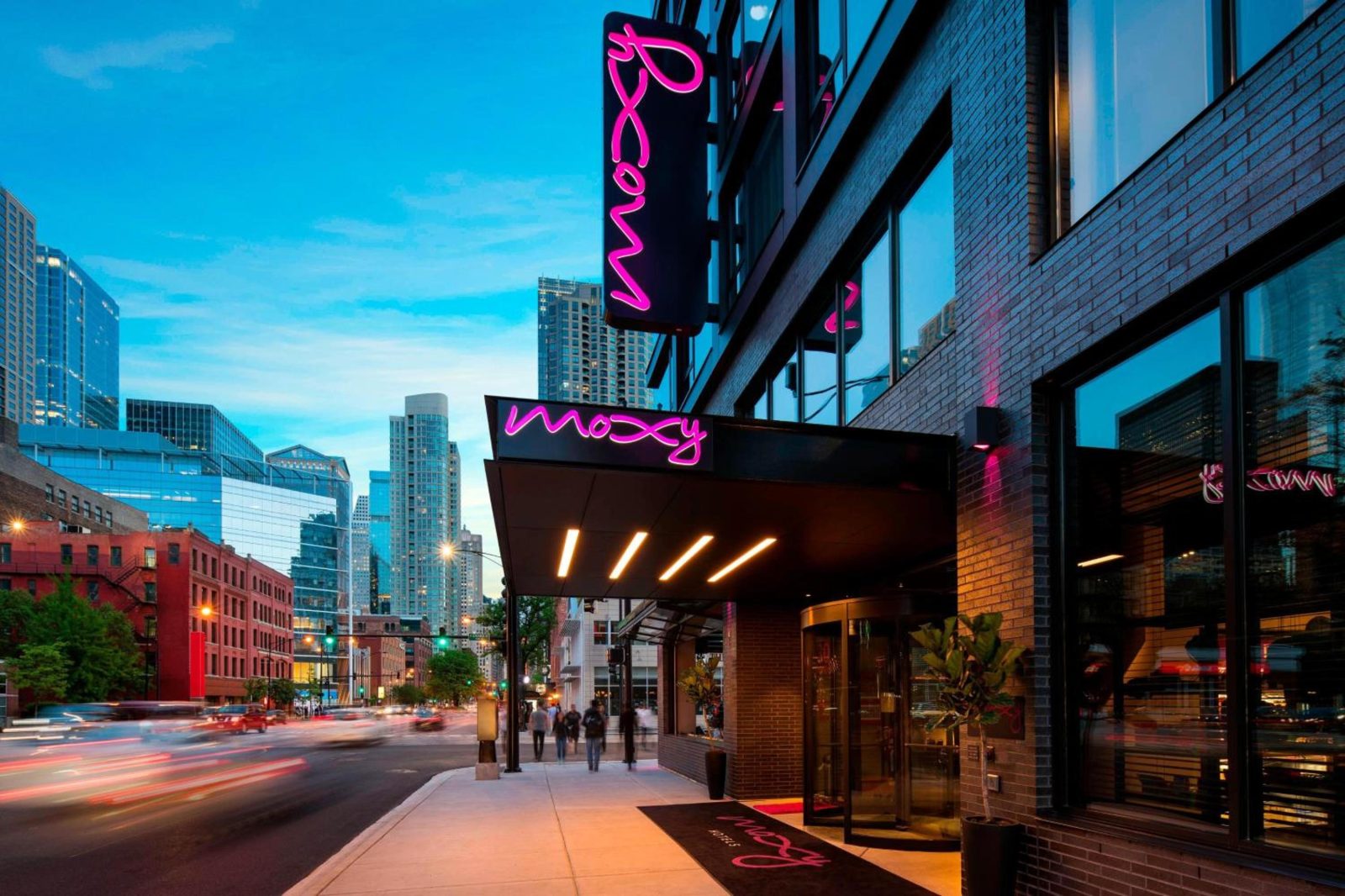 Moxy Chicago Downtown — photo 2