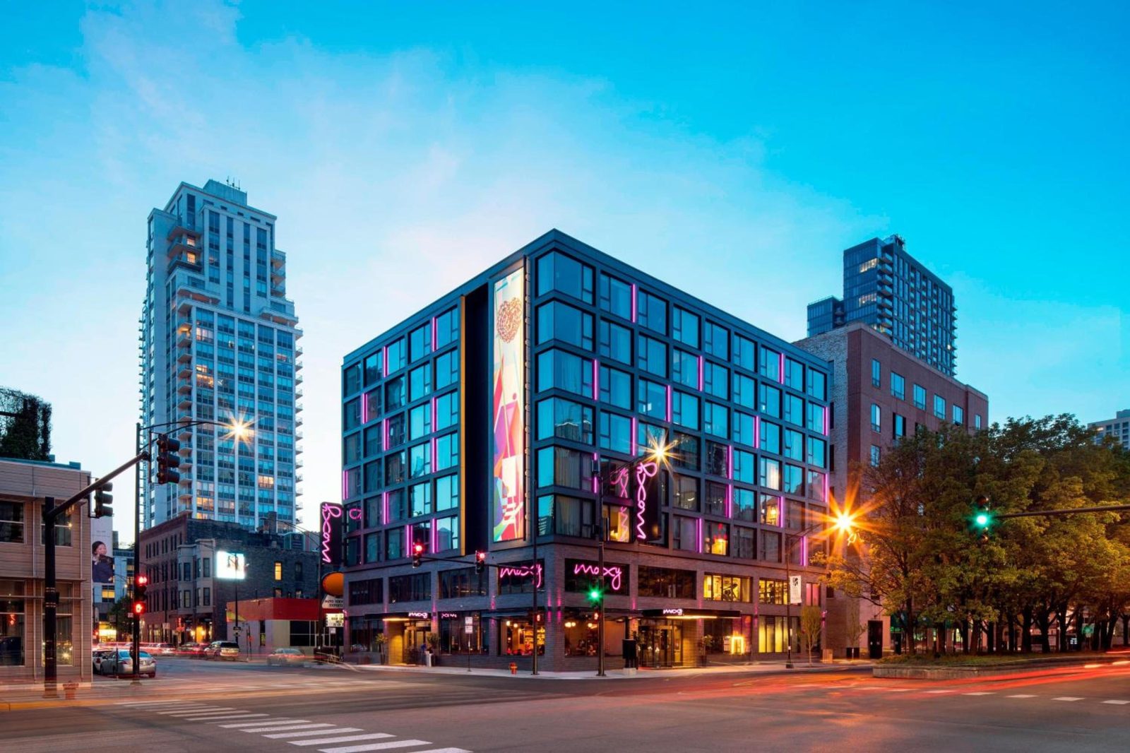 Moxy Chicago Downtown — photo 6