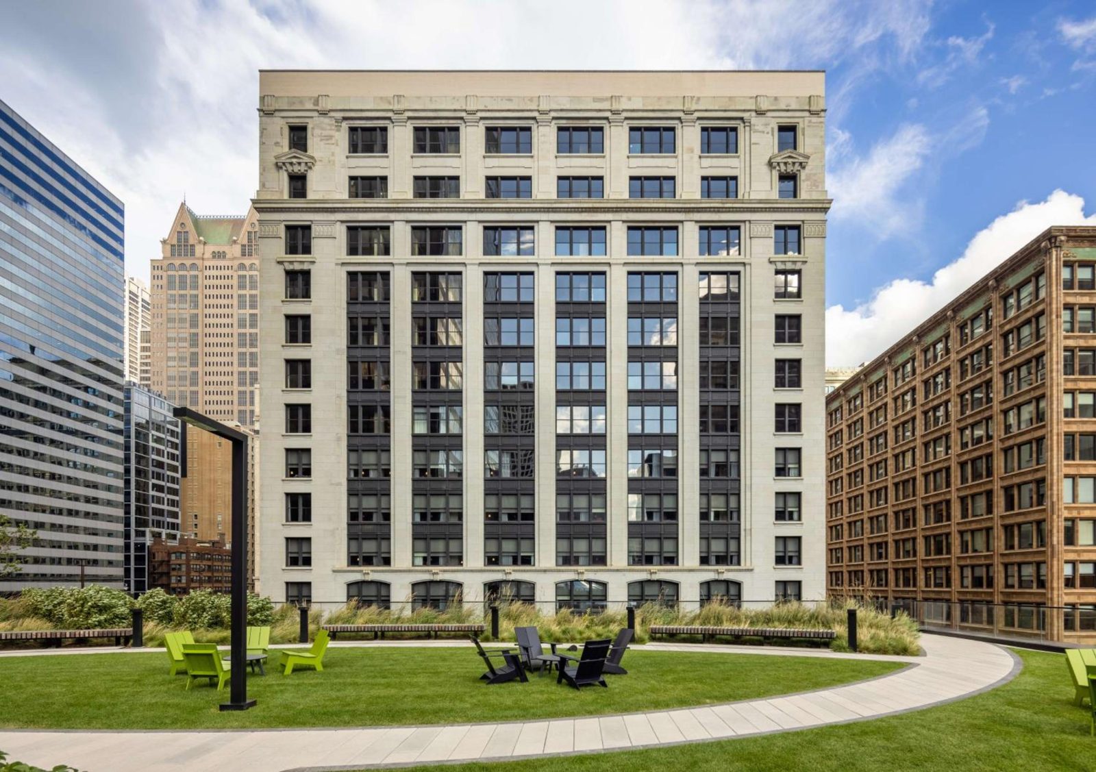 Hilton Garden Inn- Chicago Central Loop — photo 2