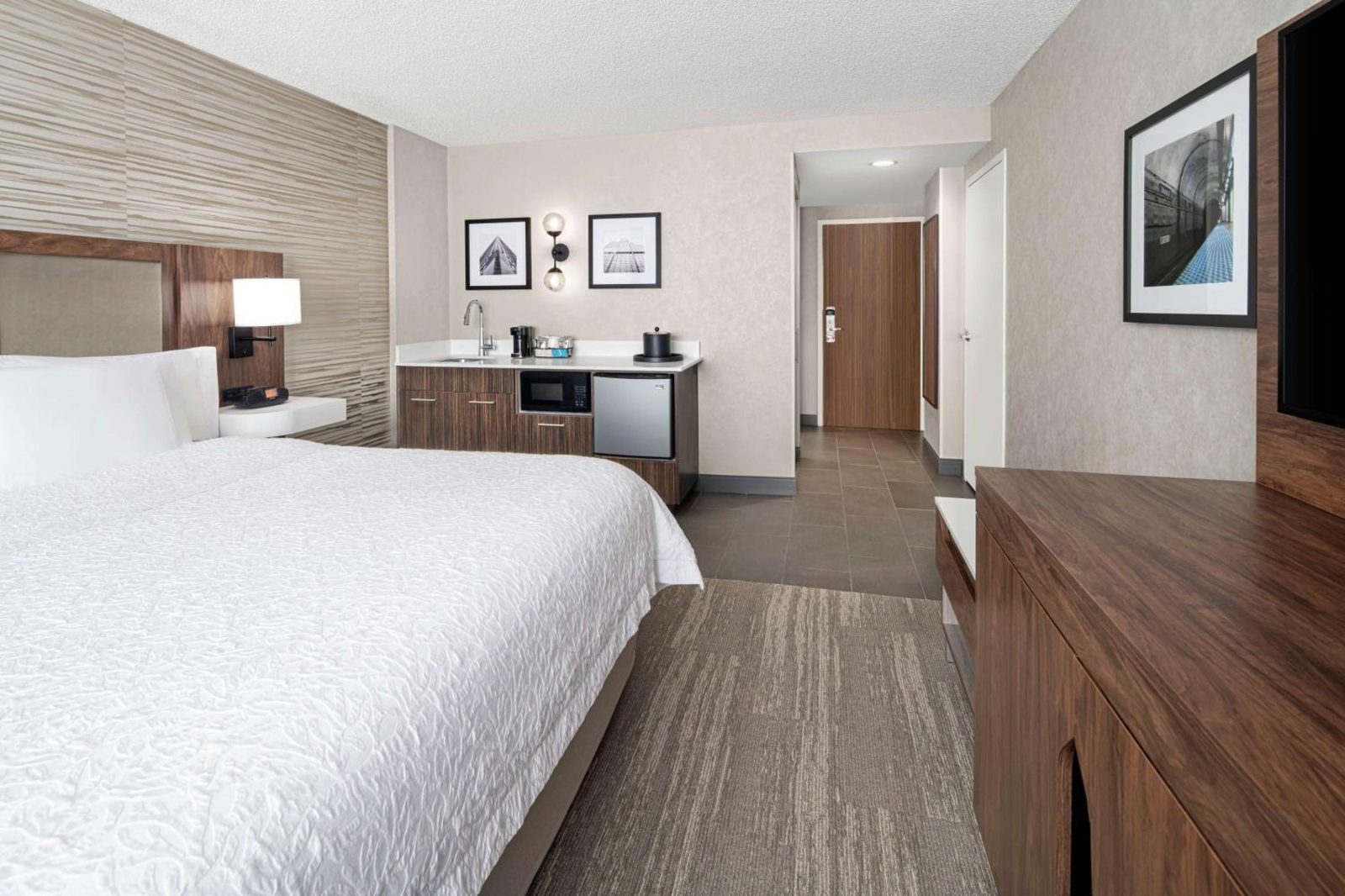 Hampton Inn & Suites Chicago-Downtown — photo 7