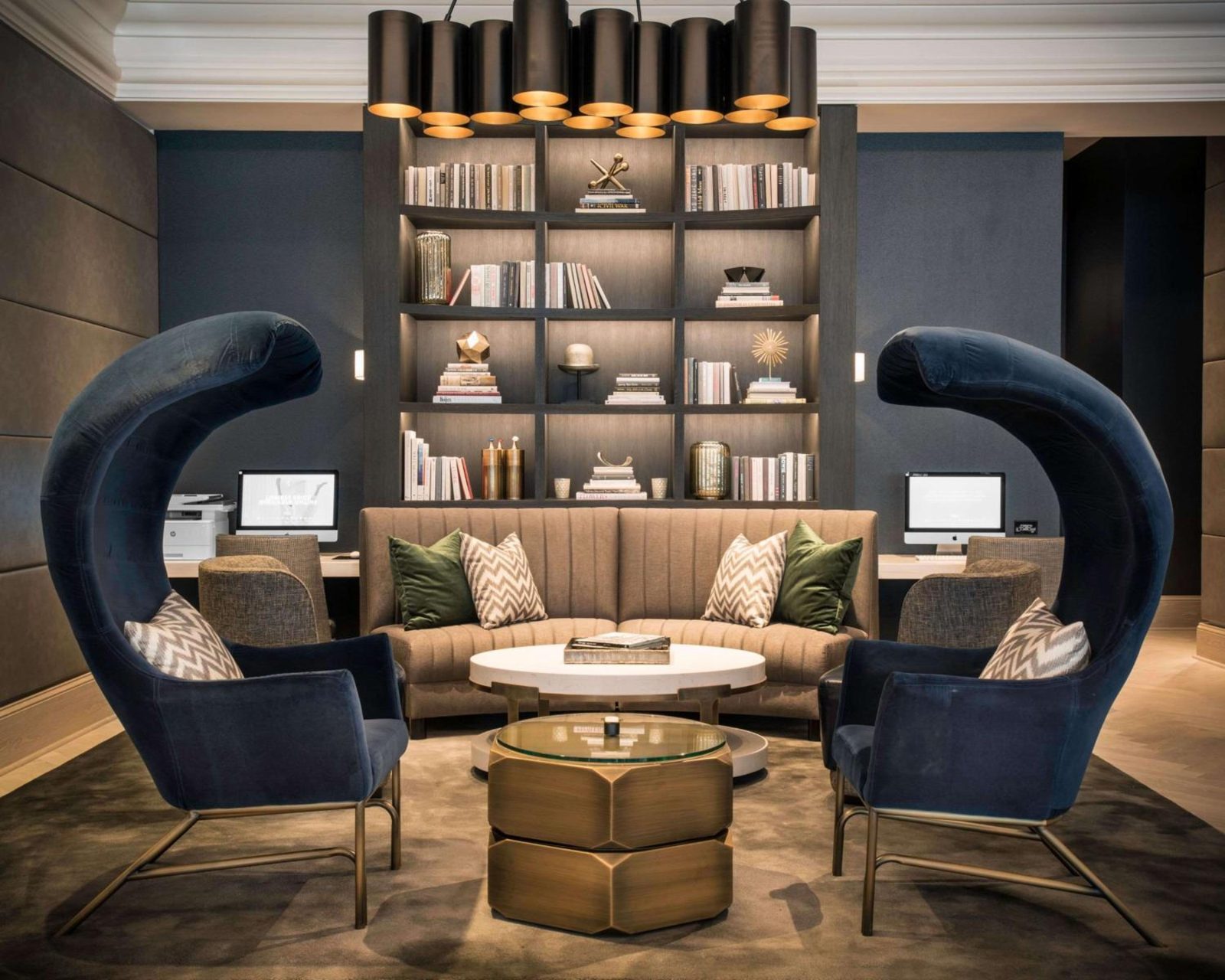 LondonHouse Chicago, Curio Collection by Hilton — photo 5
