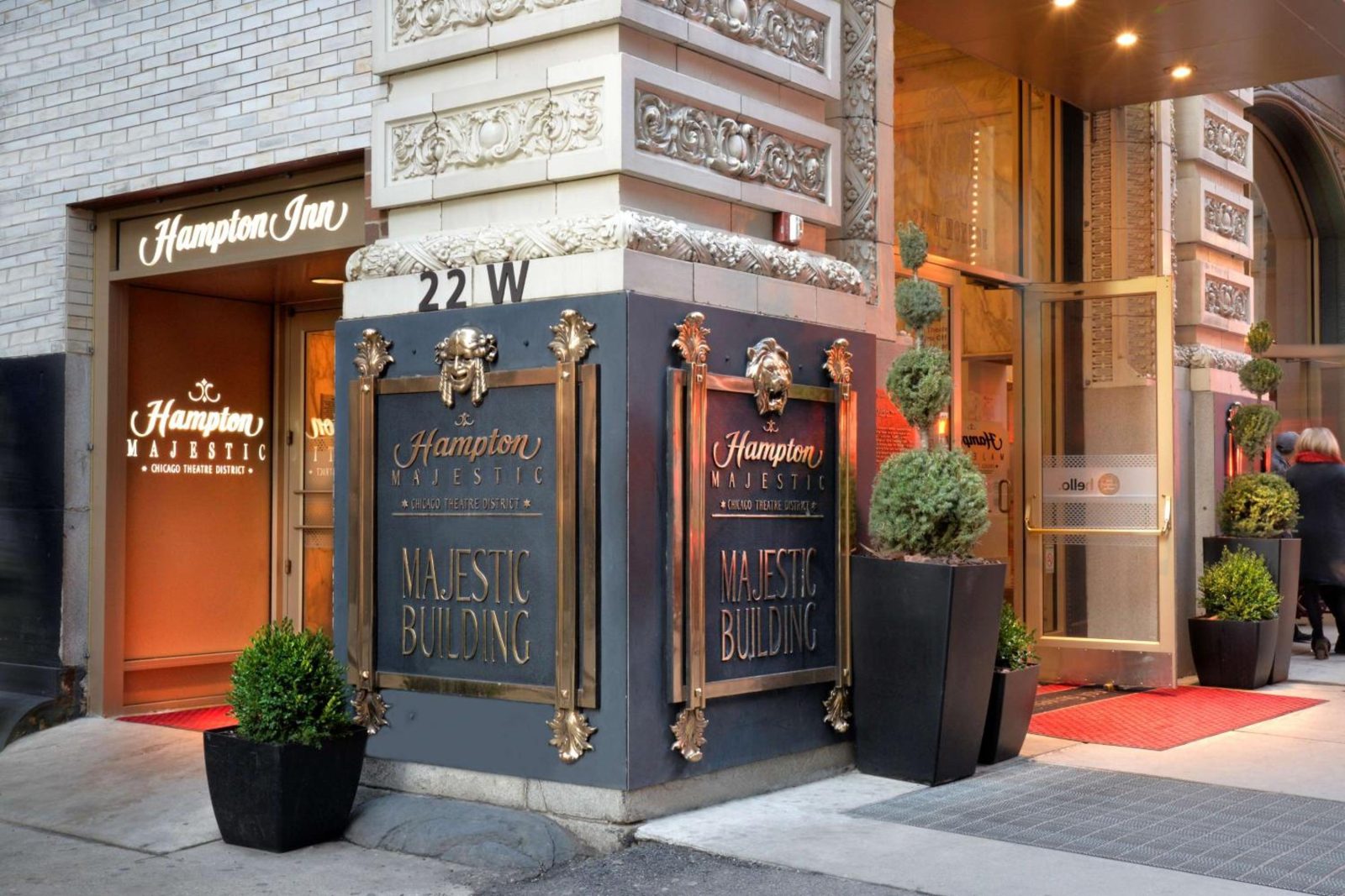 Hampton Inn Majestic Chicago Theatre District — photo 3