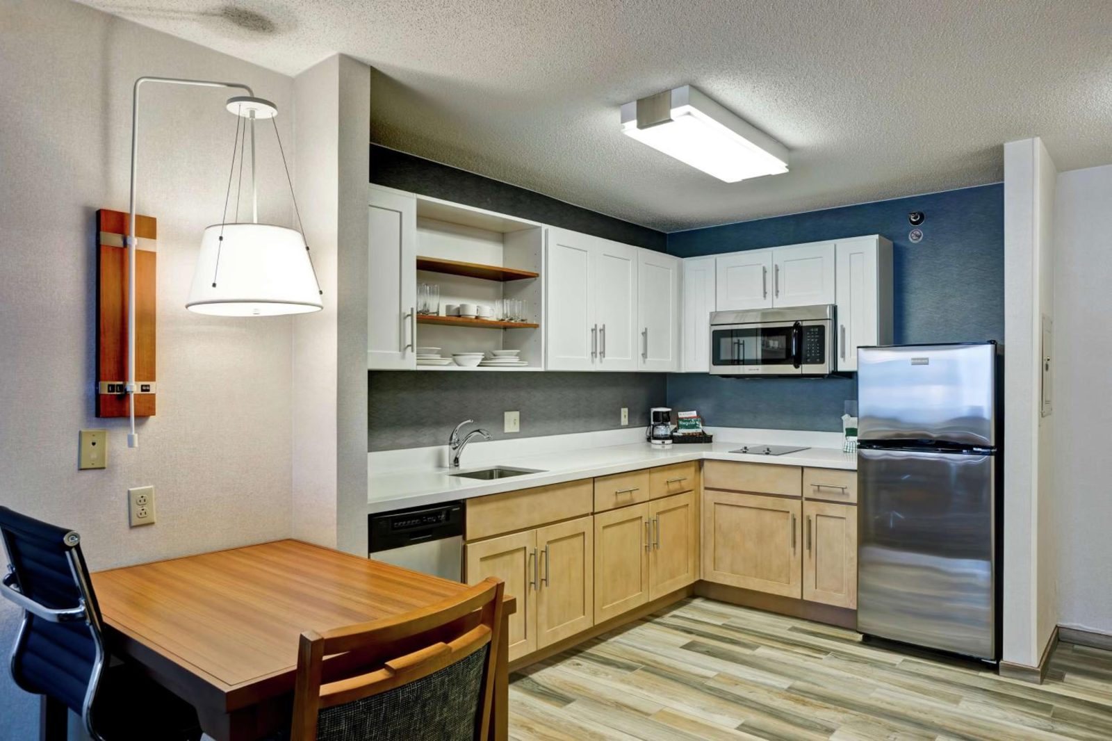 Homewood Suites by Hilton Chicago-Downtown — photo 4