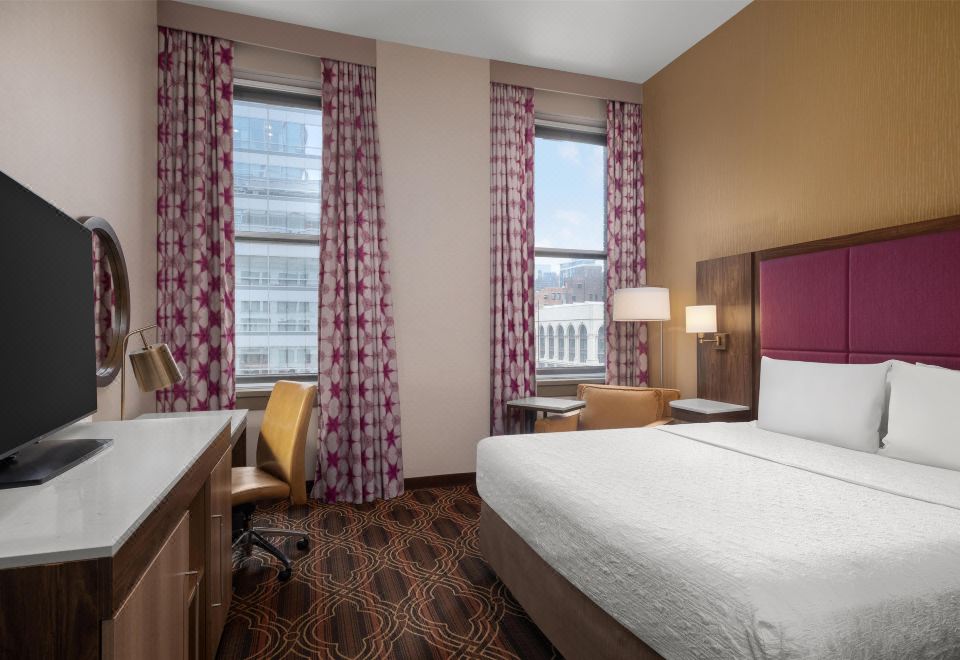 Hampton Inn Majestic Chicago Theatre District