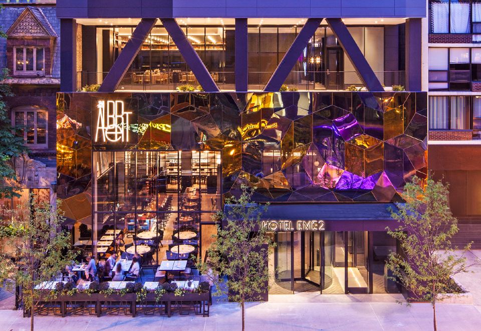 Hotel EMC2, Autograph Collection